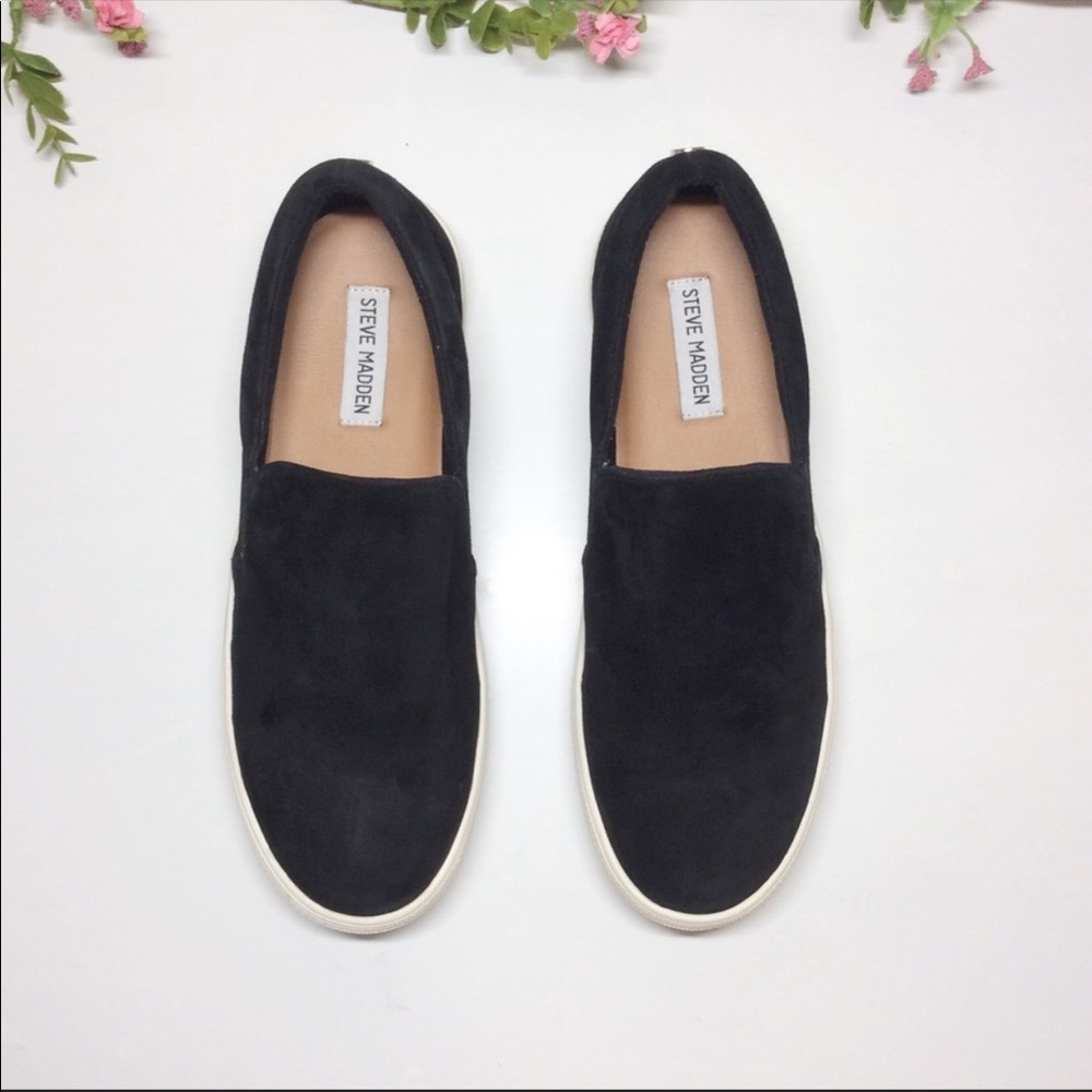 Steve Madden Gills Black Suede Slip On Shoes